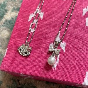 Bundle | Hello Kitty and pearl bow necklaces ✨